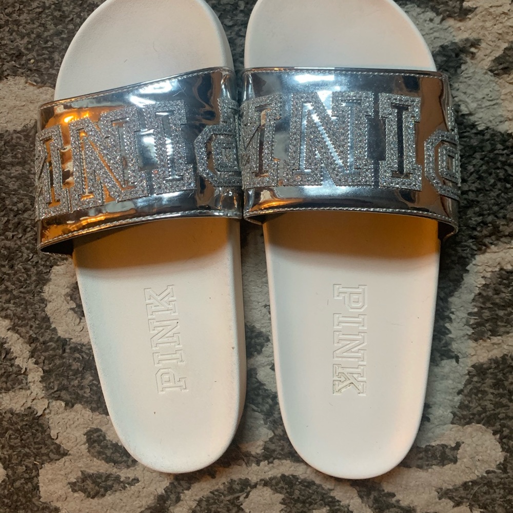 vs pink sides